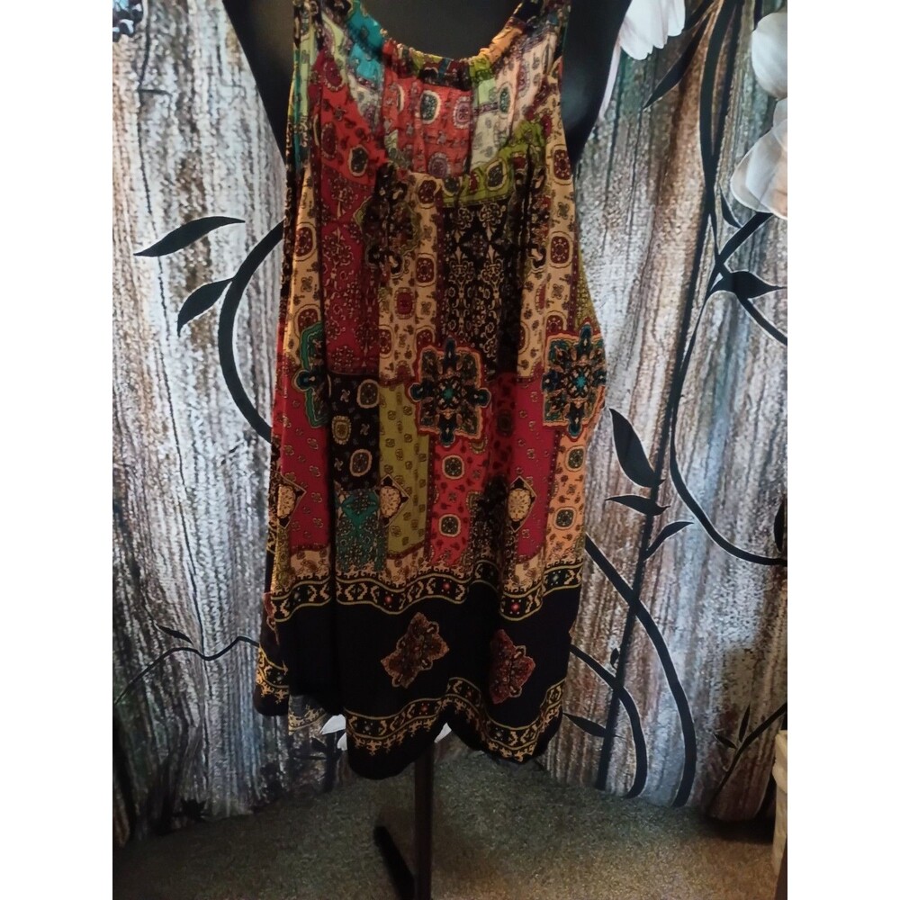 Lune plus-size summer tank top features a boho-style vintage print